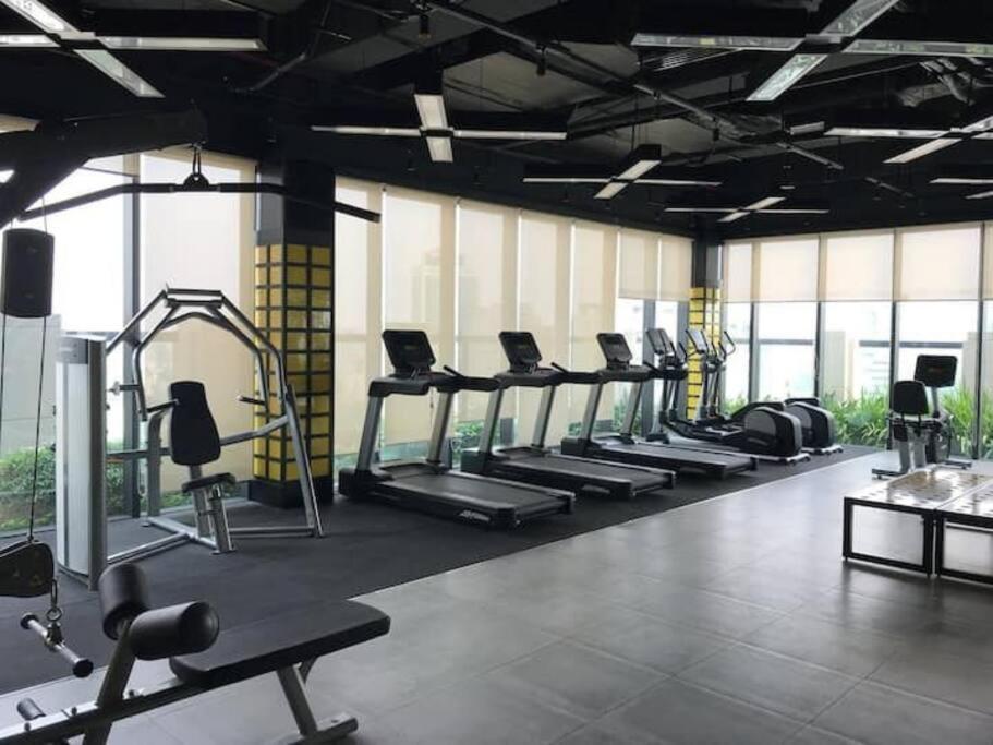 The Rixx Gathering D1 Pool Gym Netflix *