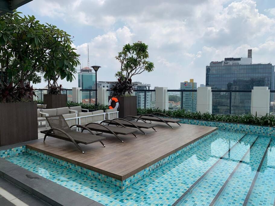 The Rixx Gathering D1 Pool Gym Netflix Căn hộ *